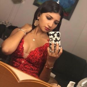 Meet your Posher, Janelle